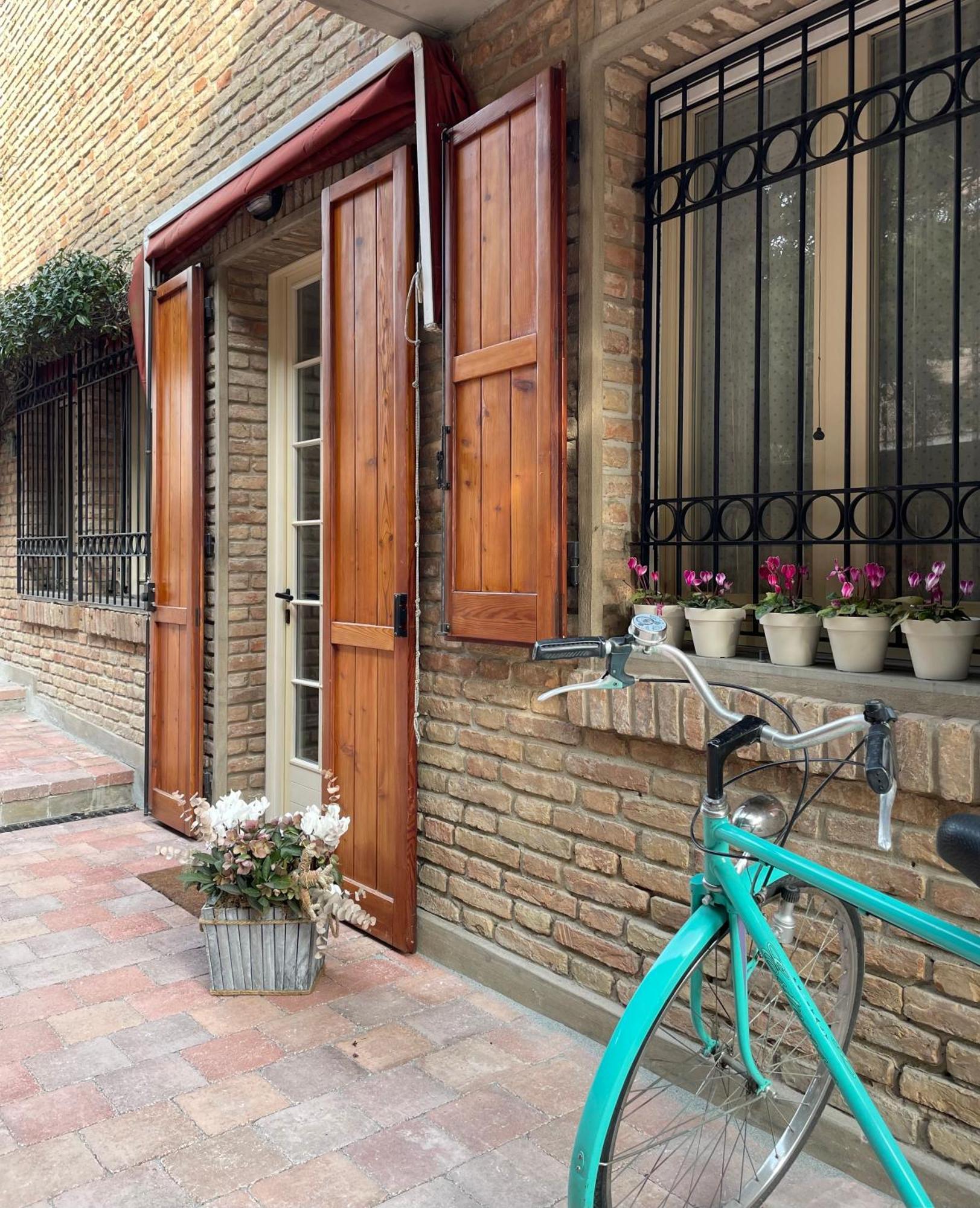 Casa Matilde Piano Terra 100Mq Con Parking E Piscina Apartment Ferrara Ngoại thất bức ảnh